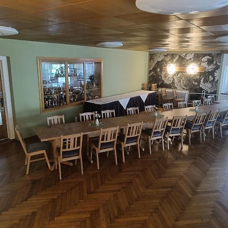 Zur Edlen Krone Neuhausen  Εξωτερικό φωτογραφία